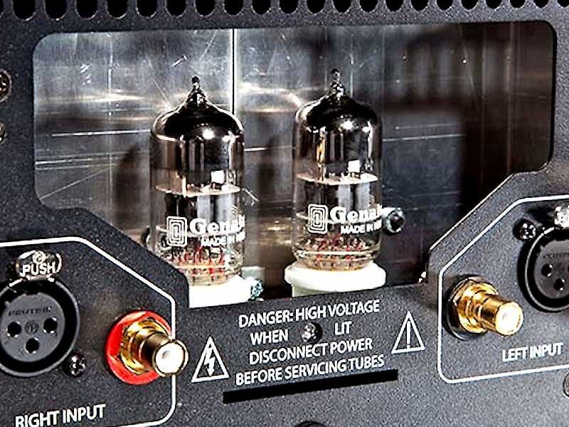 PS-Audio-BHK-Signature-250-stereo-power-amp-tubes